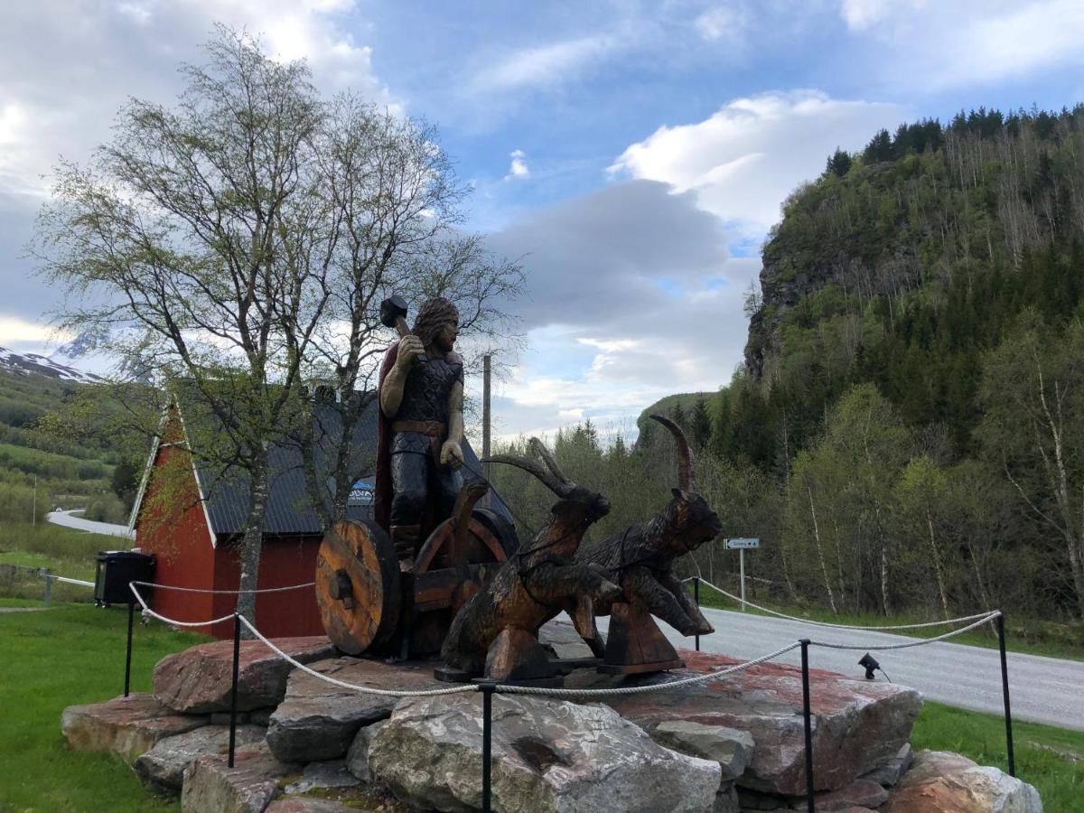 Solvang World Heritage Camping Eidsdal Esterno foto